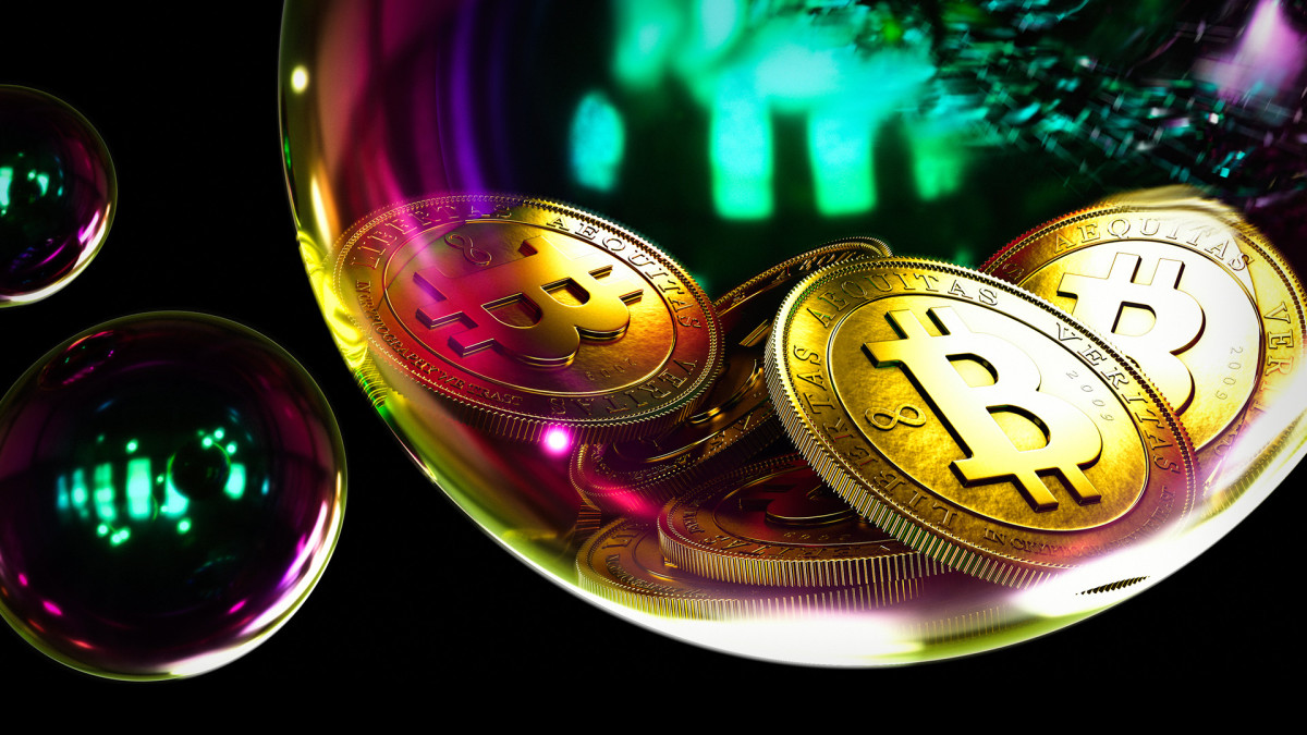 Phân tích sốc: Thị trường crypto sắp “vỡ trận” như dot-com, nhưng XRP và altcoin này sẽ bứt phá?